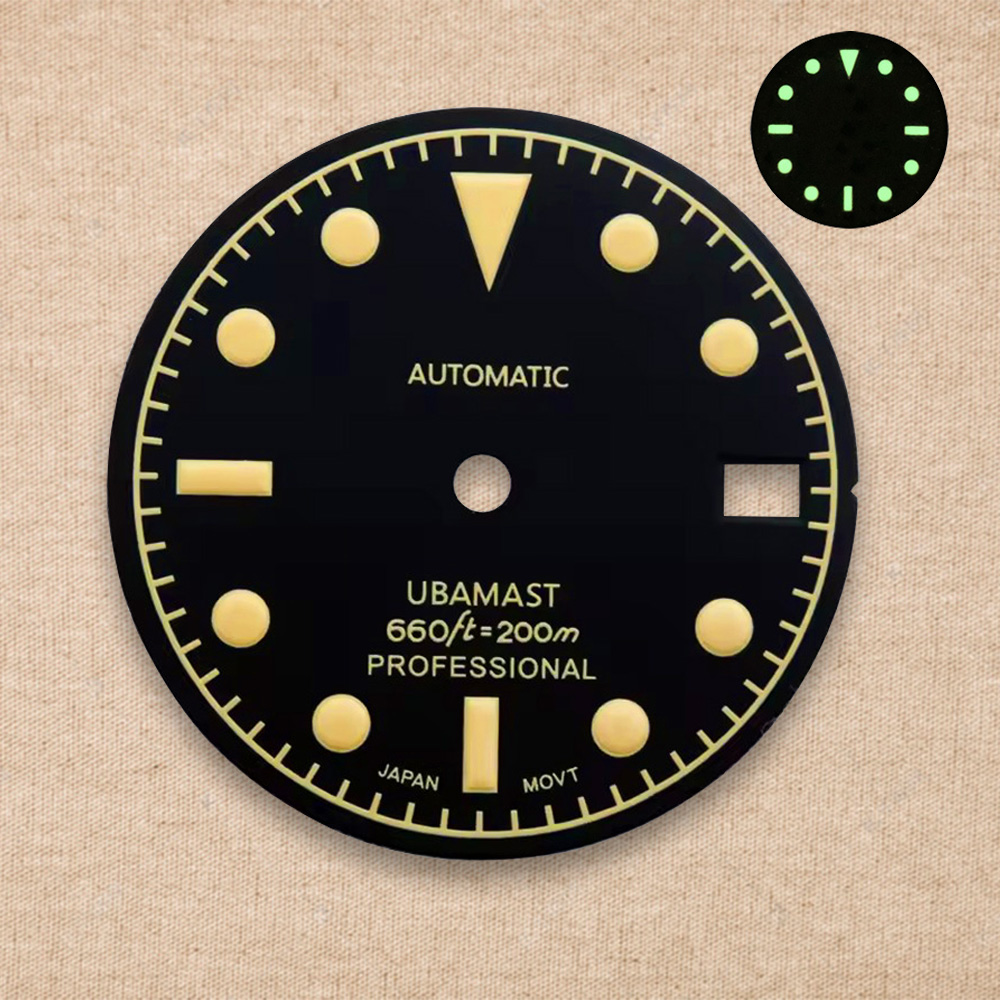 28.5mm S Logo Retro dial Green - Reel Case recension och pris