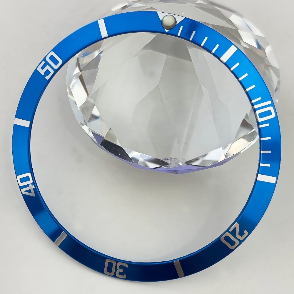 Retro 36.5mm Bezel Aluminium L - Reel Case recension och pris